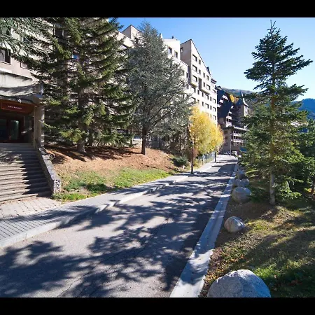 Montlude De Alma De Nieve Baqueira Beret